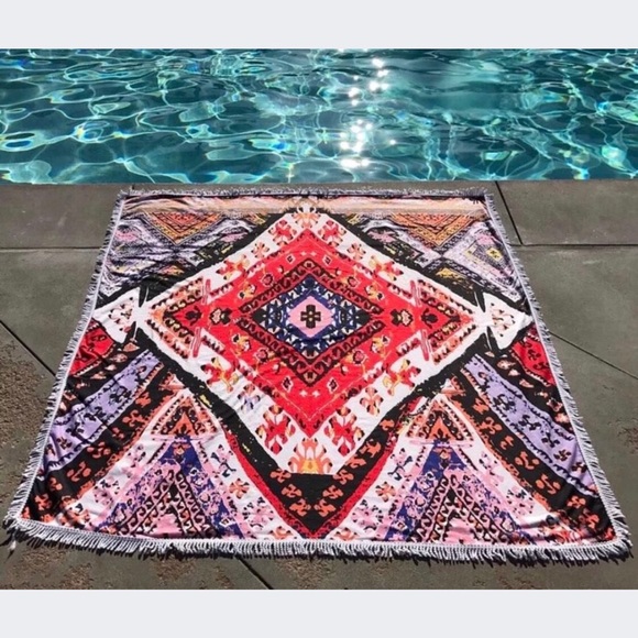 Rachel Zoe Other - Skova Luxurious Towel from Rachel Zoe Box of Style